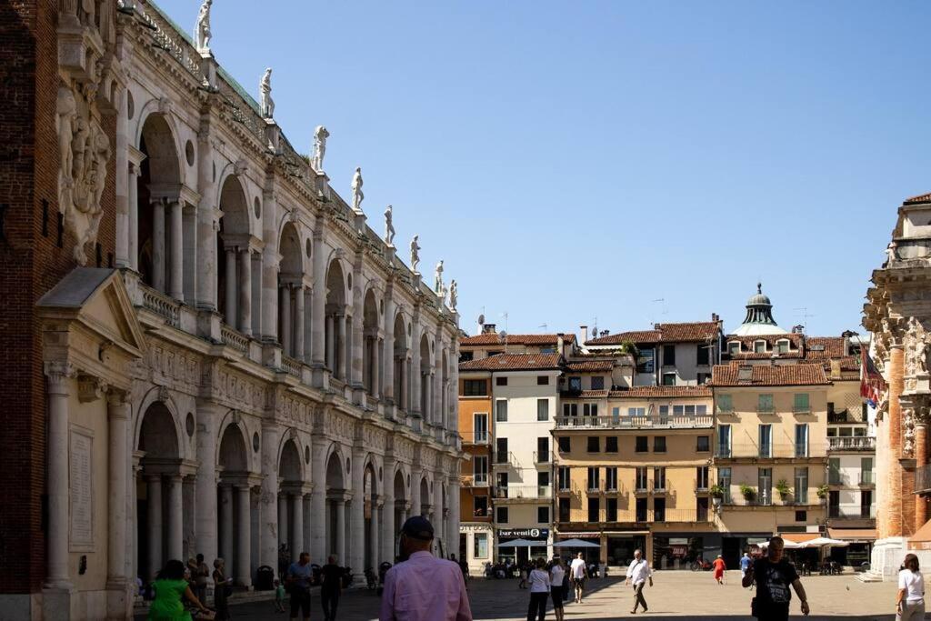 Altea'S Sweet Home In Piazza,Basilica Palladiana Vicenza Exterior photo